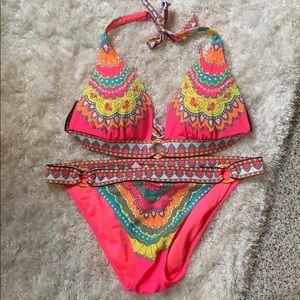 Victoria’s Secret bikini